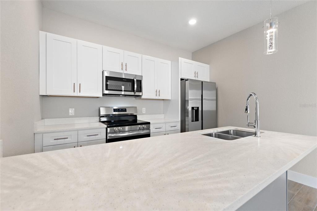 705 Fraser Court Kissimmee, FL 34759 - Photo 10 of 29