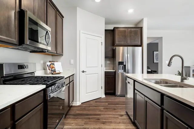 $499,990 | 14627 South Greenbriar Drive, Plainfield, IL 60544