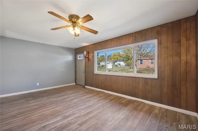 $220,000 | 704 Idaho Drive, Arnold, MO 63010