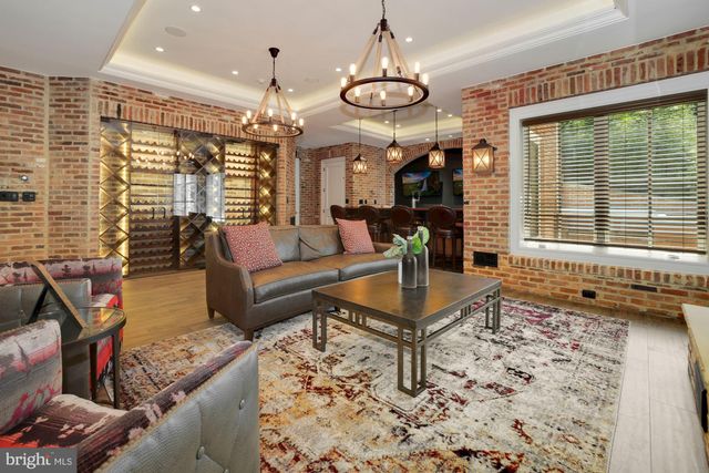 $3,350,000 | 4024 North Stuart Street, Arlington, VA 22207