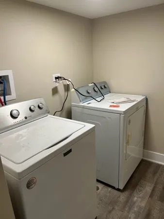 $3,100 | 3348 West Warner Avenue, Unit 1, Chicago, IL 60618
