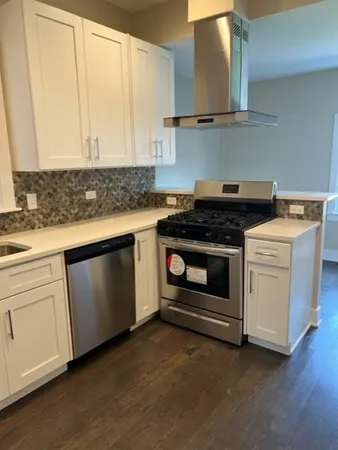 $3,100 | 3348 West Warner Avenue, Unit 1, Chicago, IL 60618