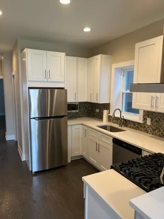 $3,100 | 3348 West Warner Avenue, Unit 1, Chicago, IL 60618