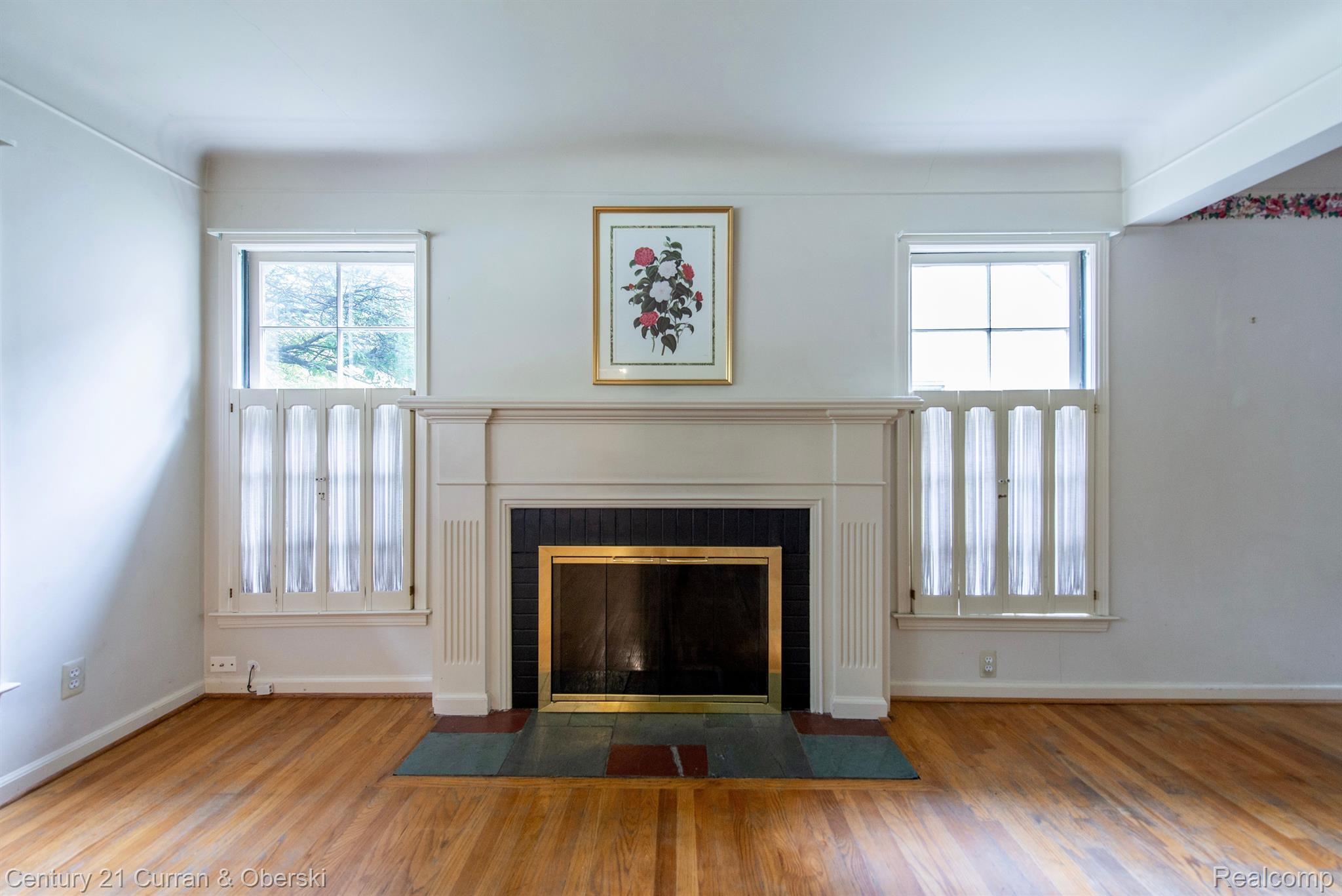4223 Normandy Road Royal Oak, MI 48073 - Photo 4 of 28 Fireplace