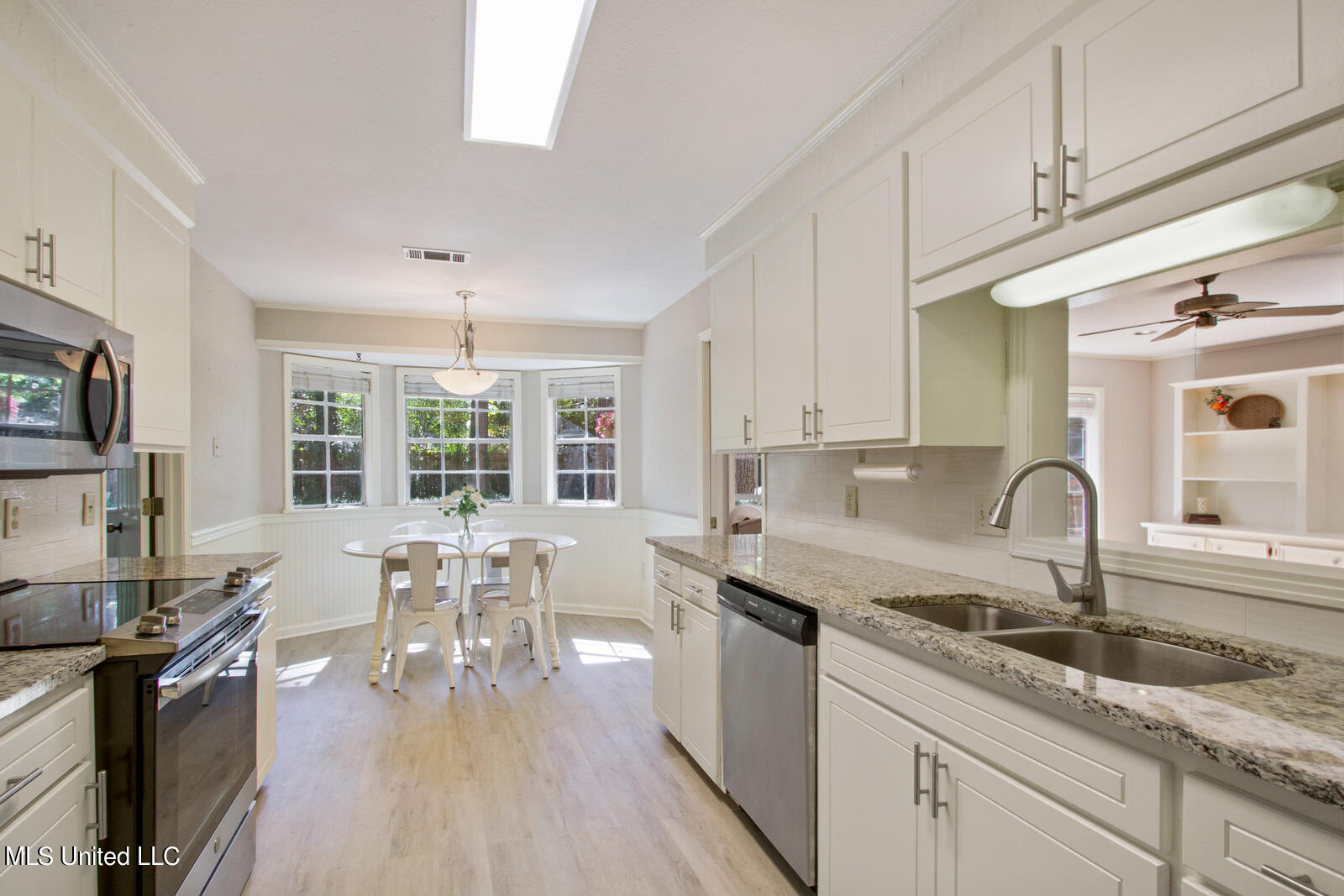 5346 Red Fox Road Jackson, MS 39211 - Photo 6 of 21 35974721_07_Kitchen_5_21