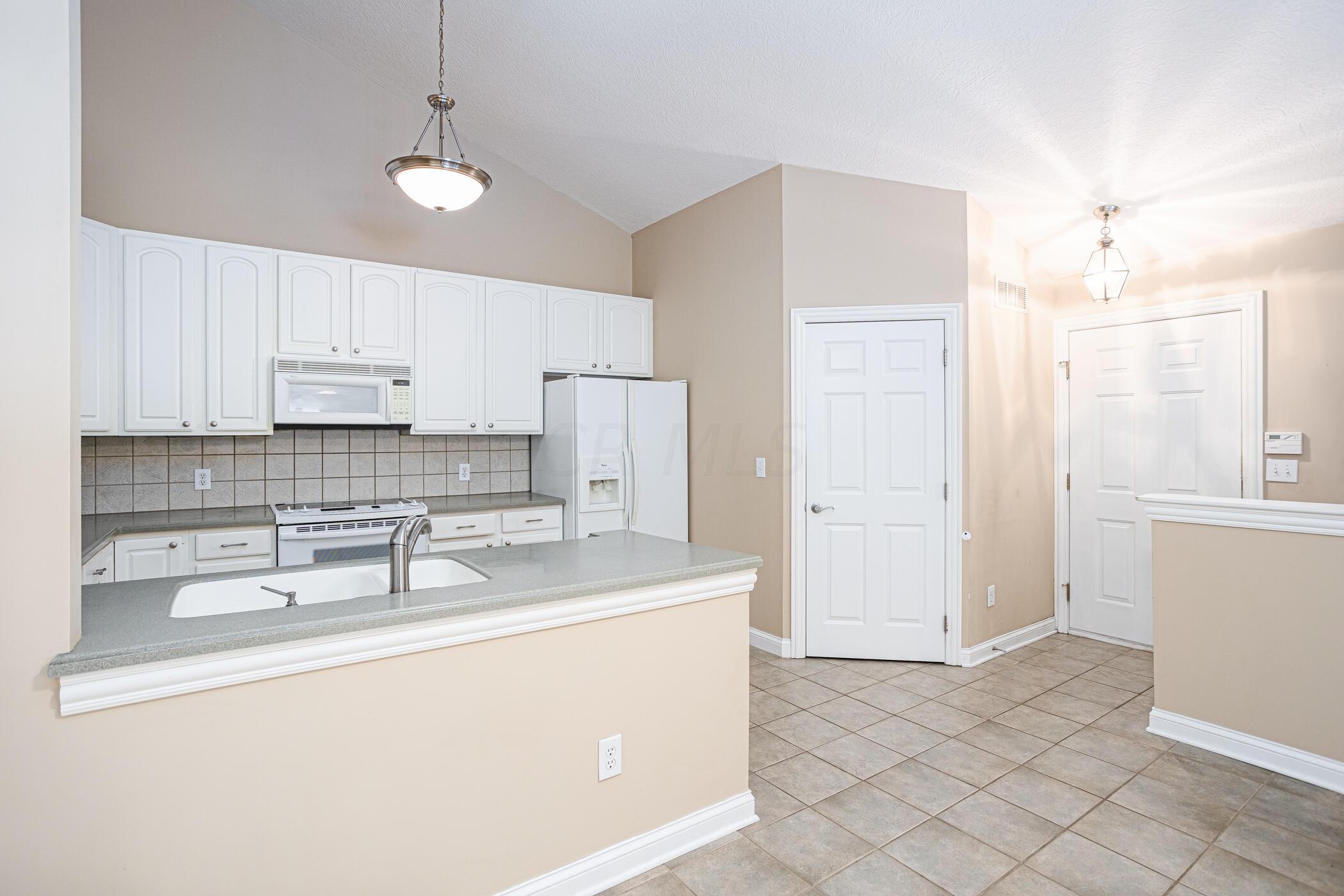4907 Rays Circle Dublin, OH 43016 - Photo 9 of 44 Gallery Image 9