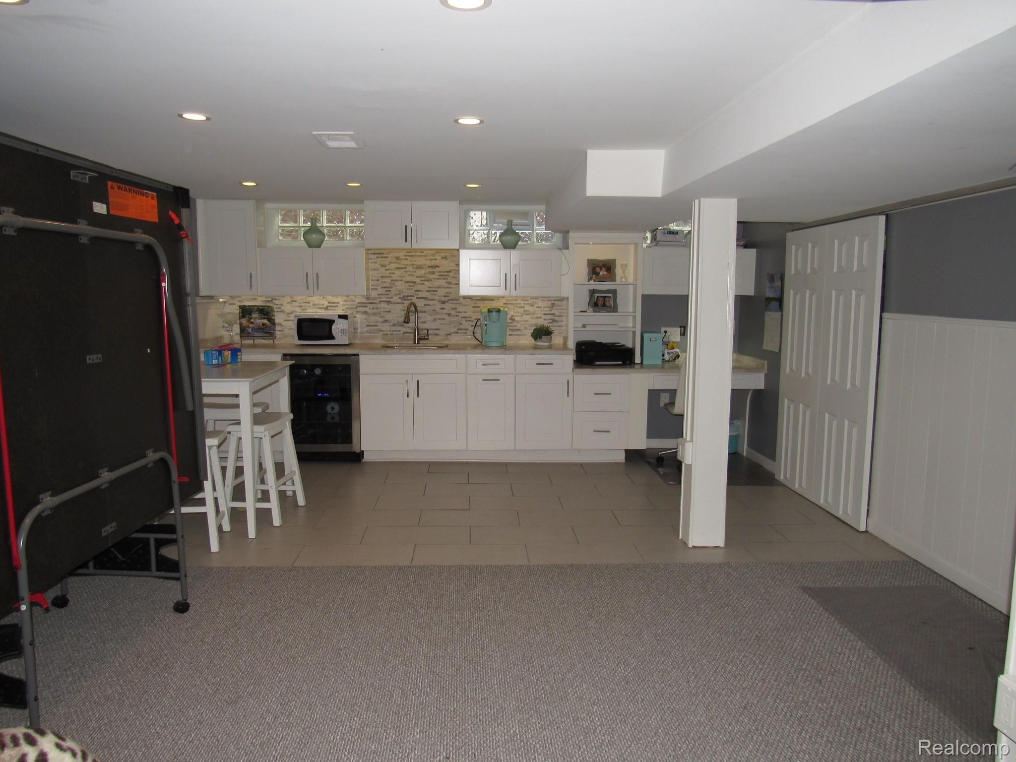 2090 Manchester Road Birmingham, MI 48009 - Photo 28 of 36 2090 MANCHESTER BIRMINGHAM (177).JPG