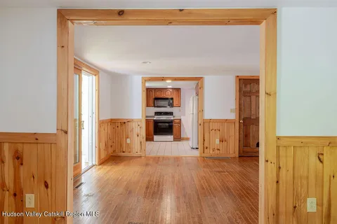 $625,000 | 534 Collins Street, Hillsdale, NY 12529