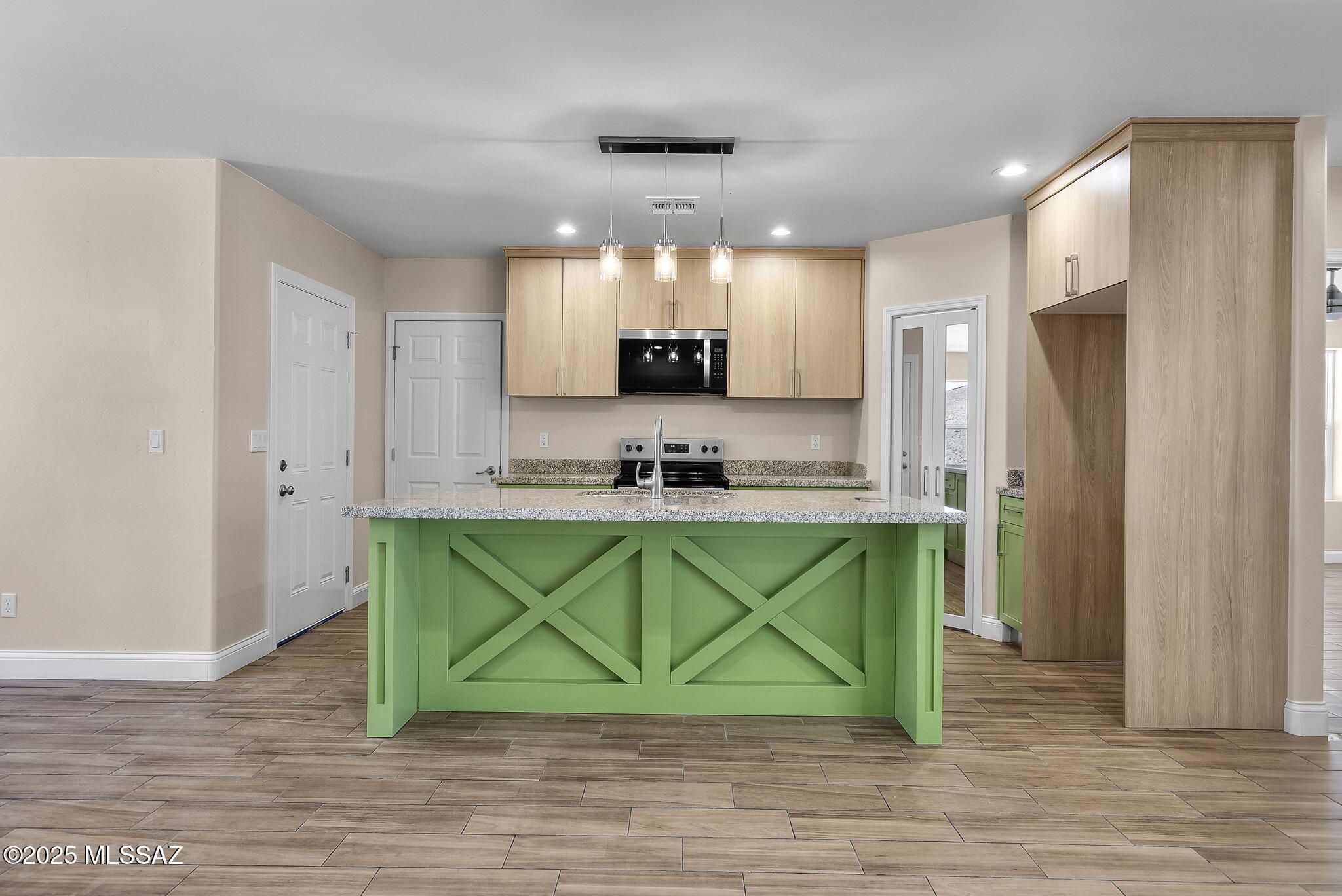 220 Calle Ranaculo Rio Rico, AZ 85648 - Photo 6 of 43 Gallery Image 6