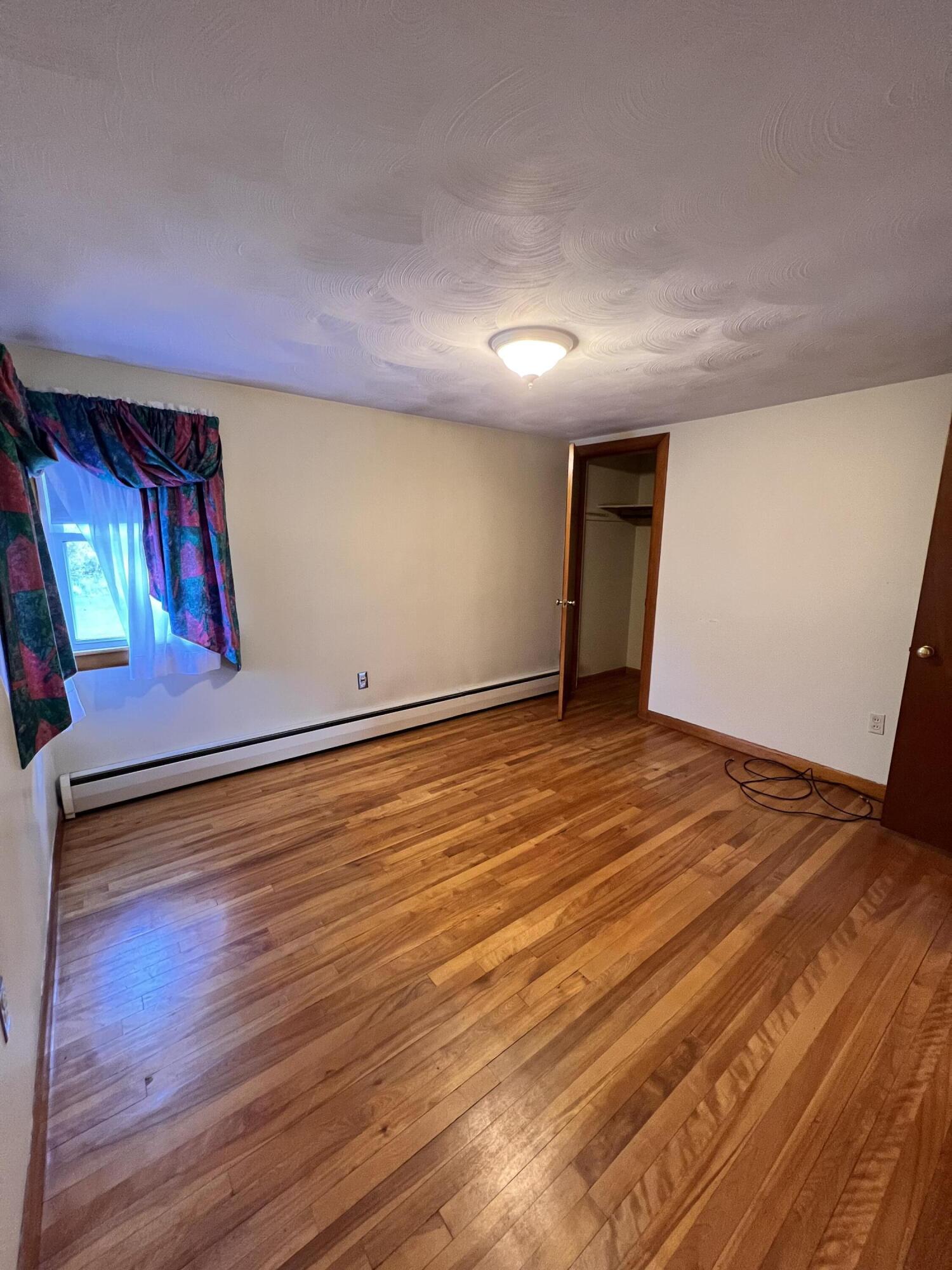 113 Mount Vernon Road Augusta, ME 04330 - Photo 12 of 29 IMG-0572