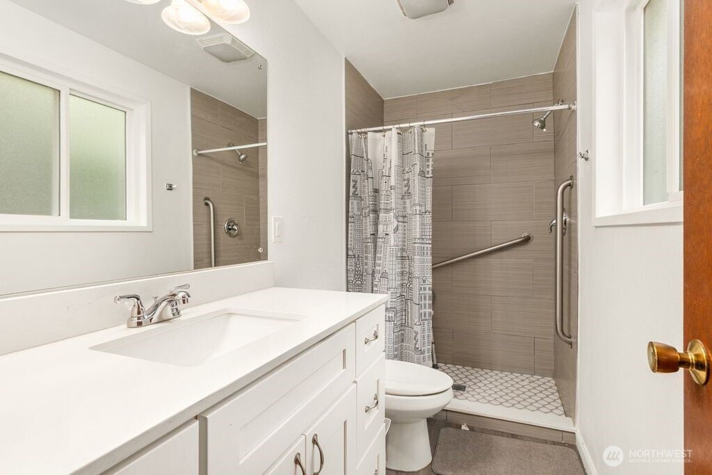 1708 Monterey Court Northeast Renton, WA 98056 - Photo 17 of 26