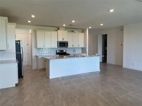 $3,550 | 19667 Rugged Trunk Trail, Loxahatchee, FL 33470