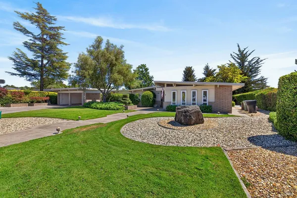 $1,200,000 | 495 Country Club Drive, Santa Rosa, CA 95401