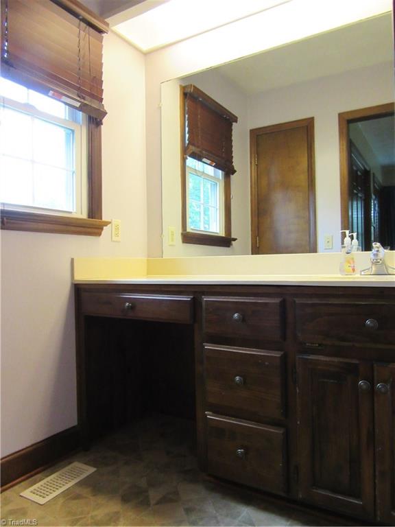 157 Old Farm Road Thomasville, NC 27360 - Photo 12 of 30 Master Bath - there's even a vanity space!