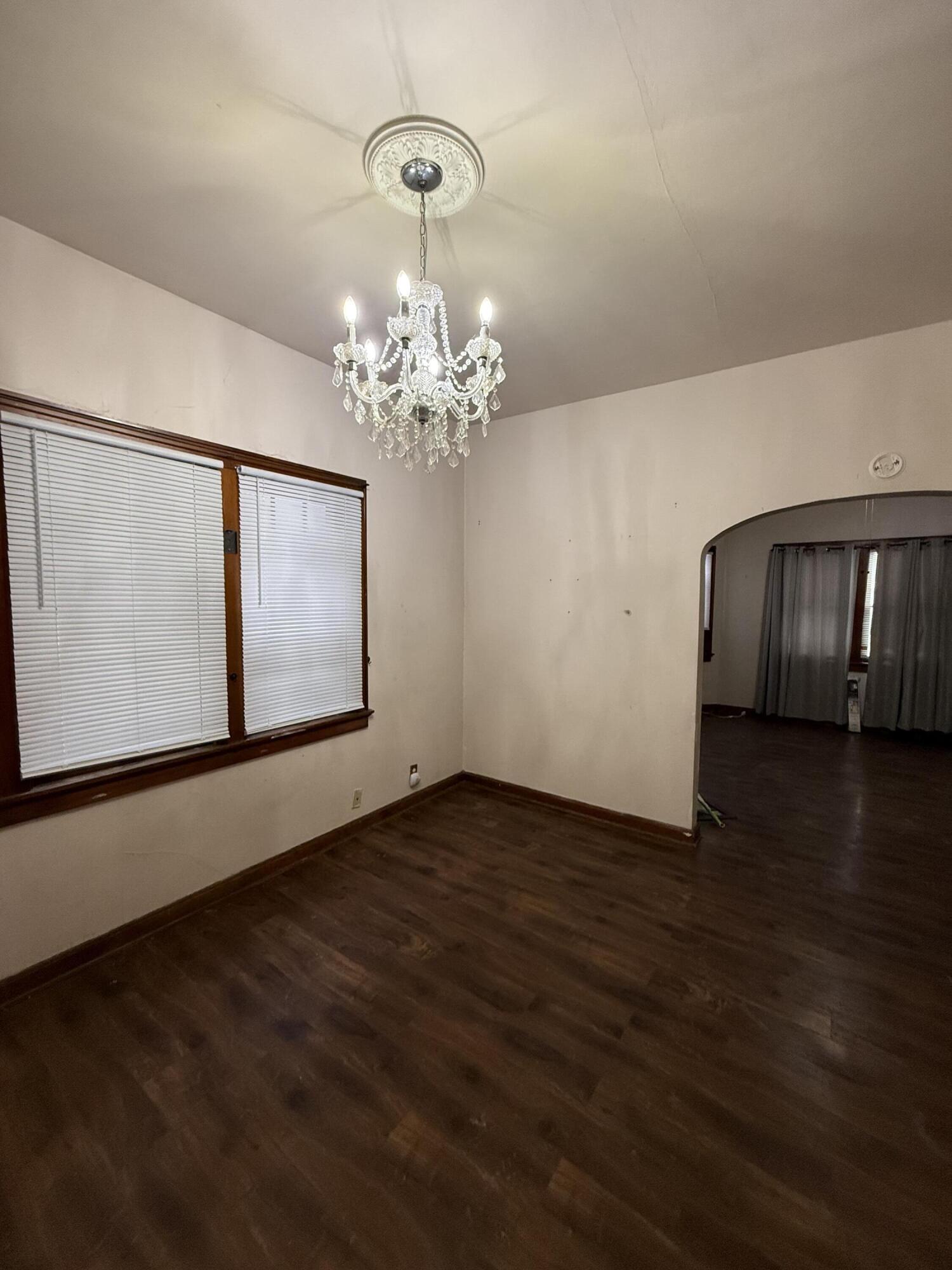 615 East Pleasant Street, Unit 615A Milwaukee, WI 53202 - Photo 7 of 22 Lower dining room