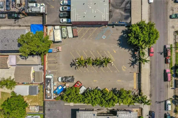 $1,600,000 | 1437 East 61st Street, Los Angeles, CA 90001