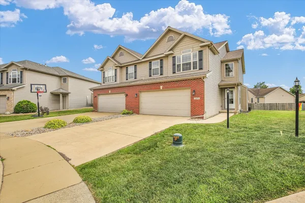 $299,900 | 3931 Summer Sage Court, Champaign, IL 61822