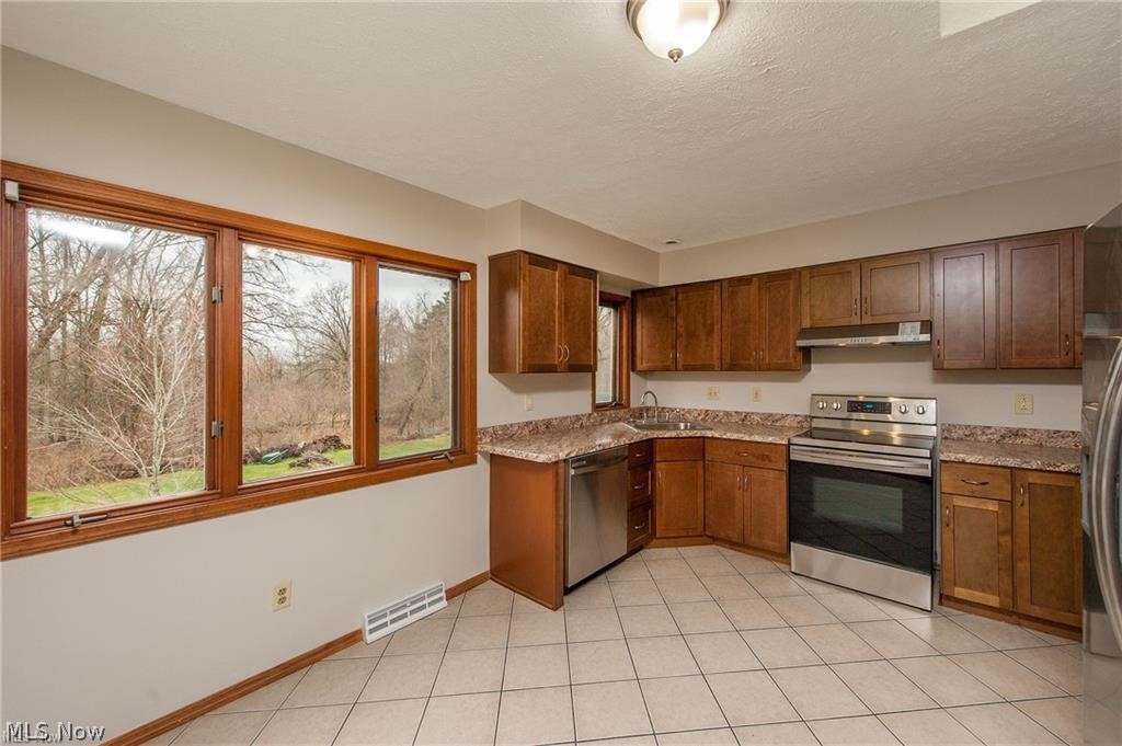 28310 Center Ridge Road Westlake, OH 44145 - Photo 6 of 19 Kitchen