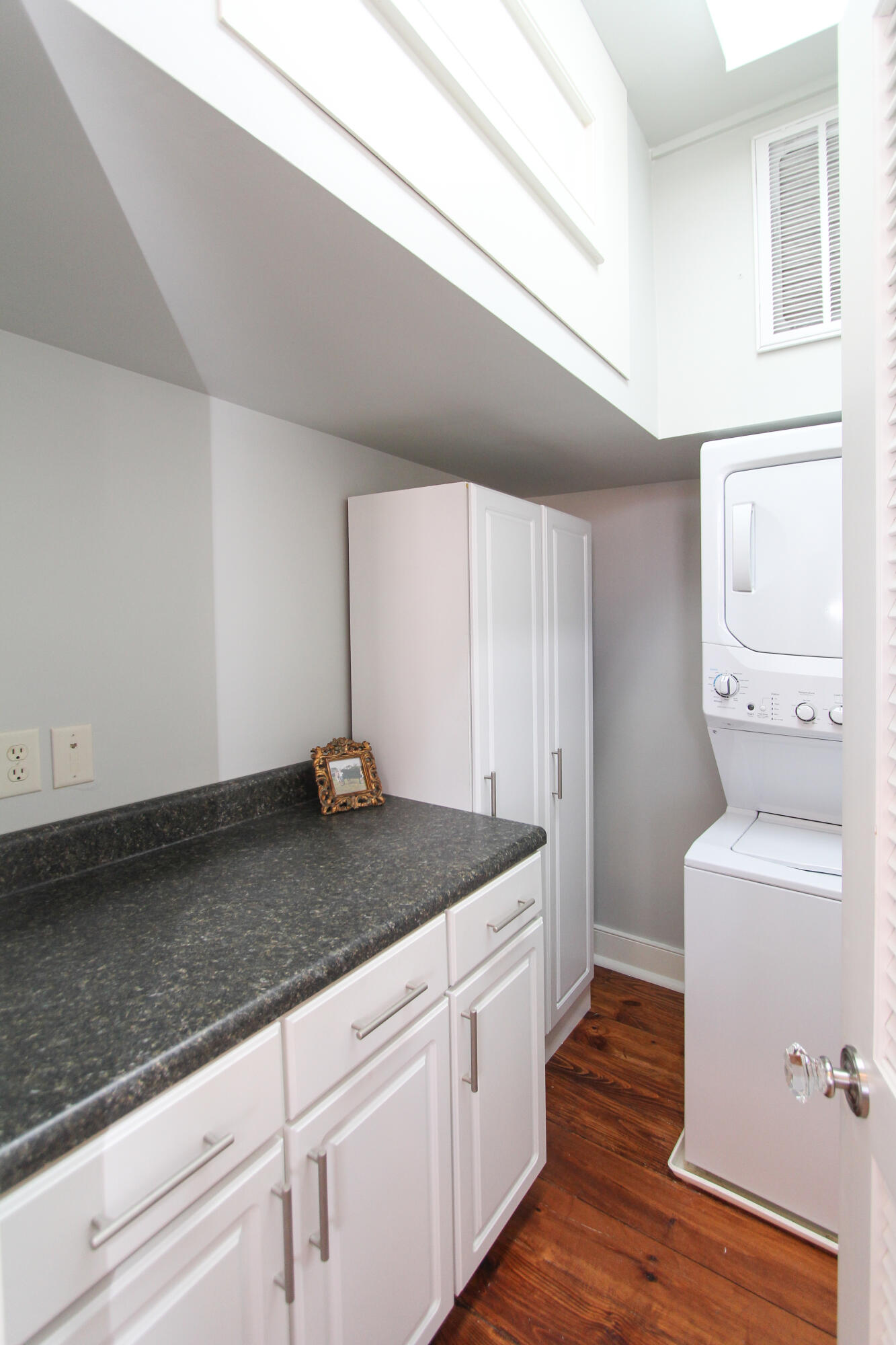 29 State Street, Unit A Charleston, SC 29401 - Photo 12 of 24 IMG_6799