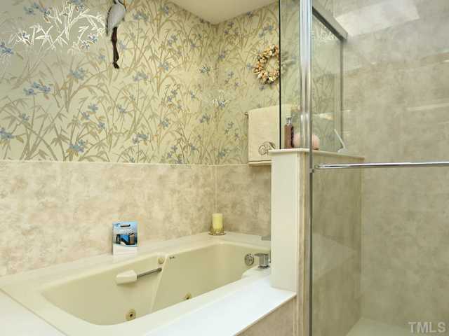 12333 Whartons Way Raleigh, NC 27613 - Photo 17 of 25