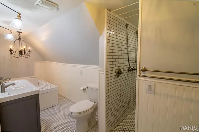 $1,550 | 2940 Kincaid Avenue, St. Louis, MO 63114