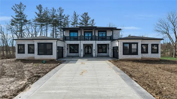 $2,183,200 | 5520 Serenity Court, Clarence, NY 14031