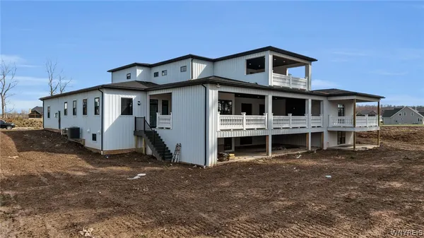 $2,183,200 | 5520 Serenity Court, Clarence, NY 14031