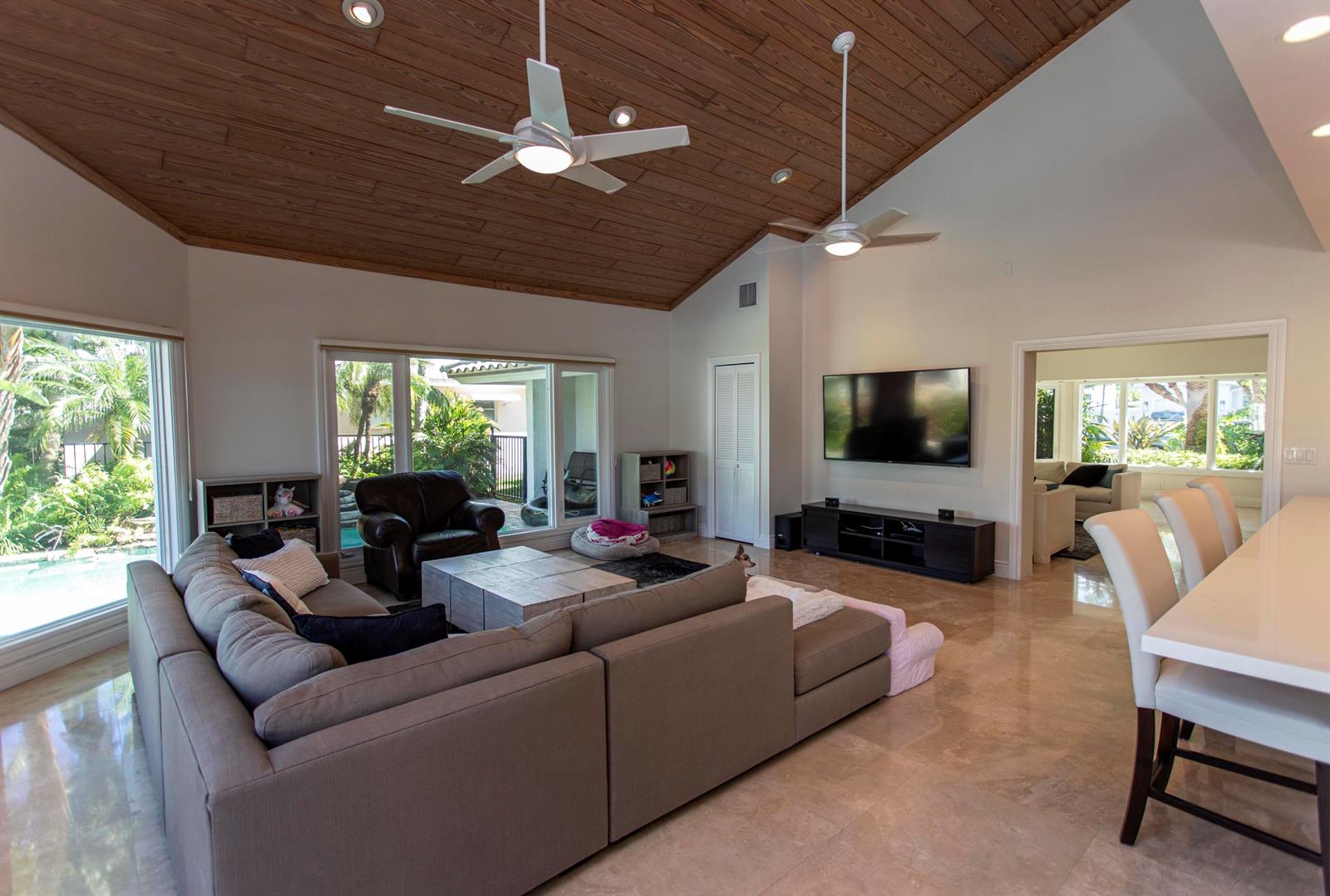 661 Lakeview Terrace Boca Raton, FL 33431 - Photo 33 of 35 661 NE Lakeview Ter_Interior #6