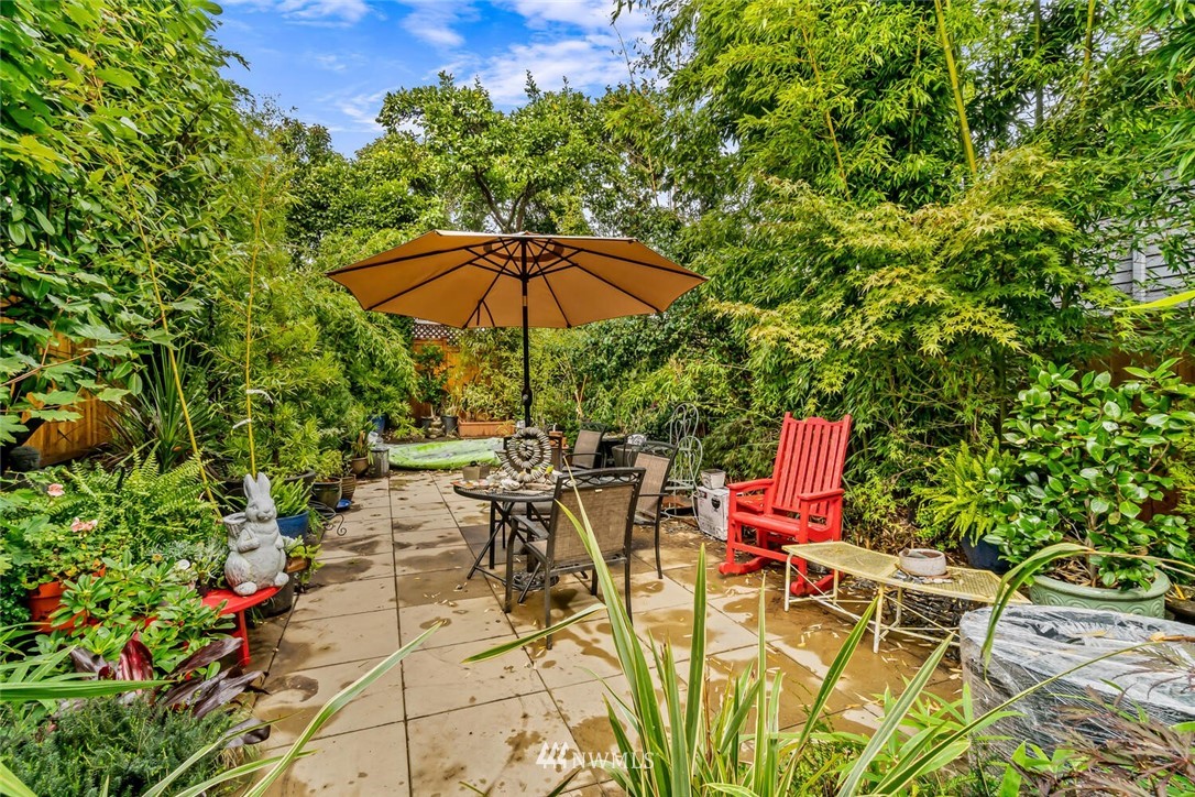736 North 70th Street Seattle, WA 98103 - Photo 23 of 28
