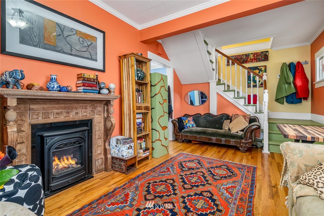 736 North 70th Street Seattle, WA 98103 - Photo 5 of 28