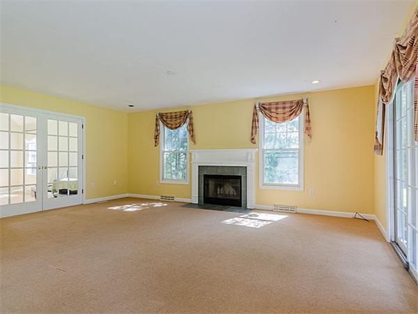 479 Hudson Road Sudbury, MA 01776 - Photo 9 of 25 Gallery Image 9