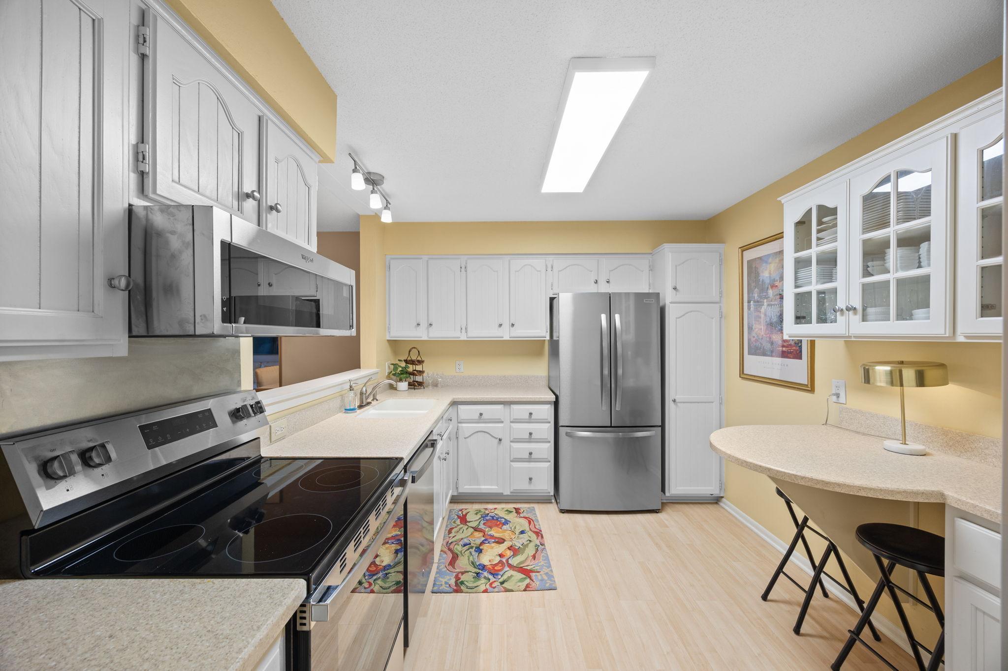 3000 St Albans Mill Road, Unit 111 Minnetonka, MN 55305 - Photo 9 of 32