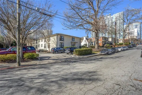 $1,350 | 48 Peachtree Avenue Northeast, Unit 424, Atlanta, GA 30305