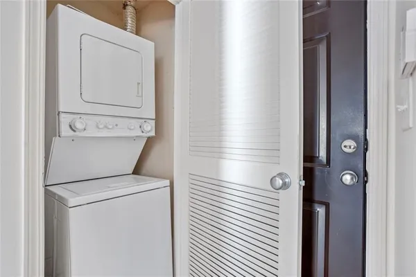 $1,350 | 48 Peachtree Avenue Northeast, Unit 424, Atlanta, GA 30305