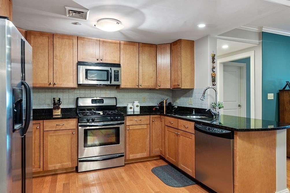 426 Main Street, Unit 205 Stoneham, MA 02180 - Photo 3 of 26