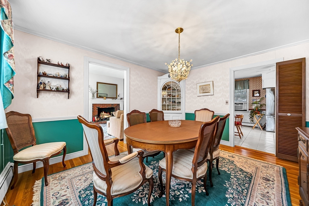 1574 Central Avenue Needham, MA 02492 - Photo 4 of 14