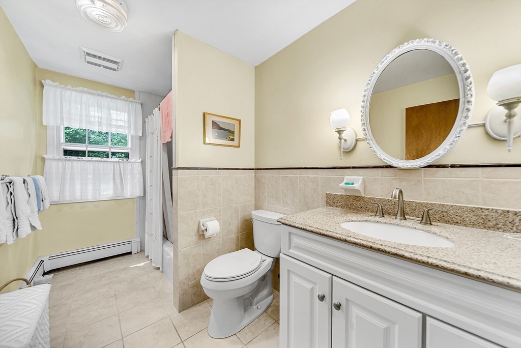 1574 Central Avenue Needham, MA 02492 - Photo 9 of 14