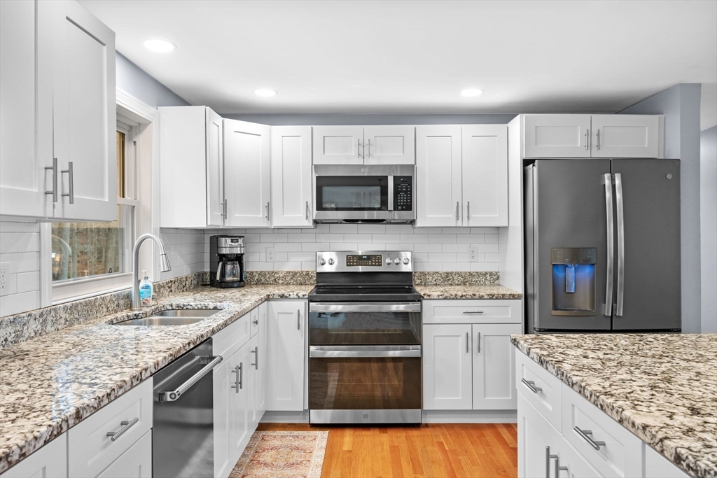 187 Echo Cove Road Hamilton, MA 01982 - Photo 13 of 42