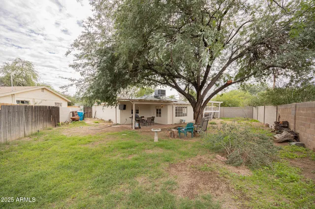 $1,675 | 9430 North 11th Place, Phoenix, AZ 85020