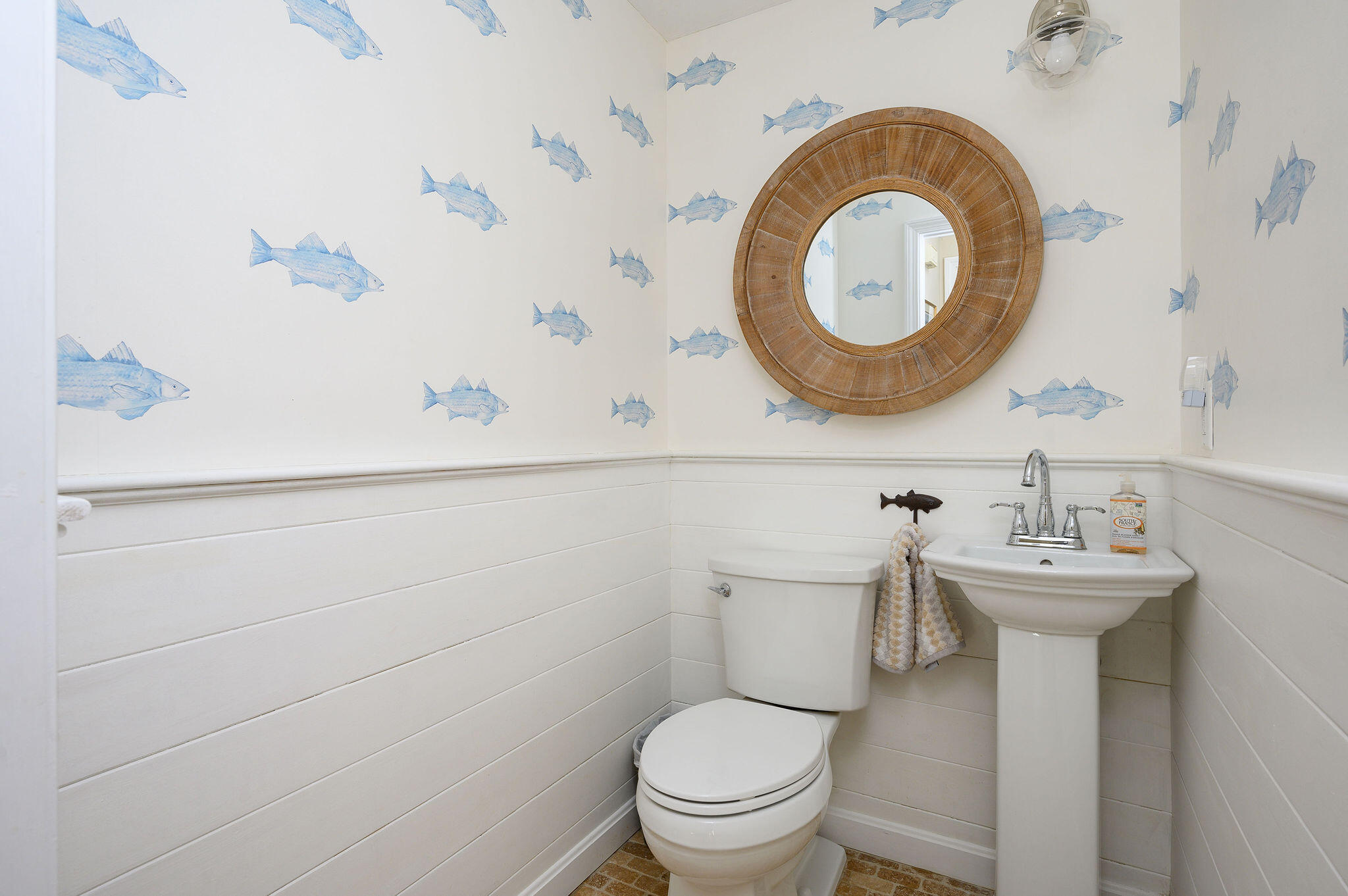 235 Boulder Road Barnstable, MA 02630 - Photo 7 of 19 IMG_2826