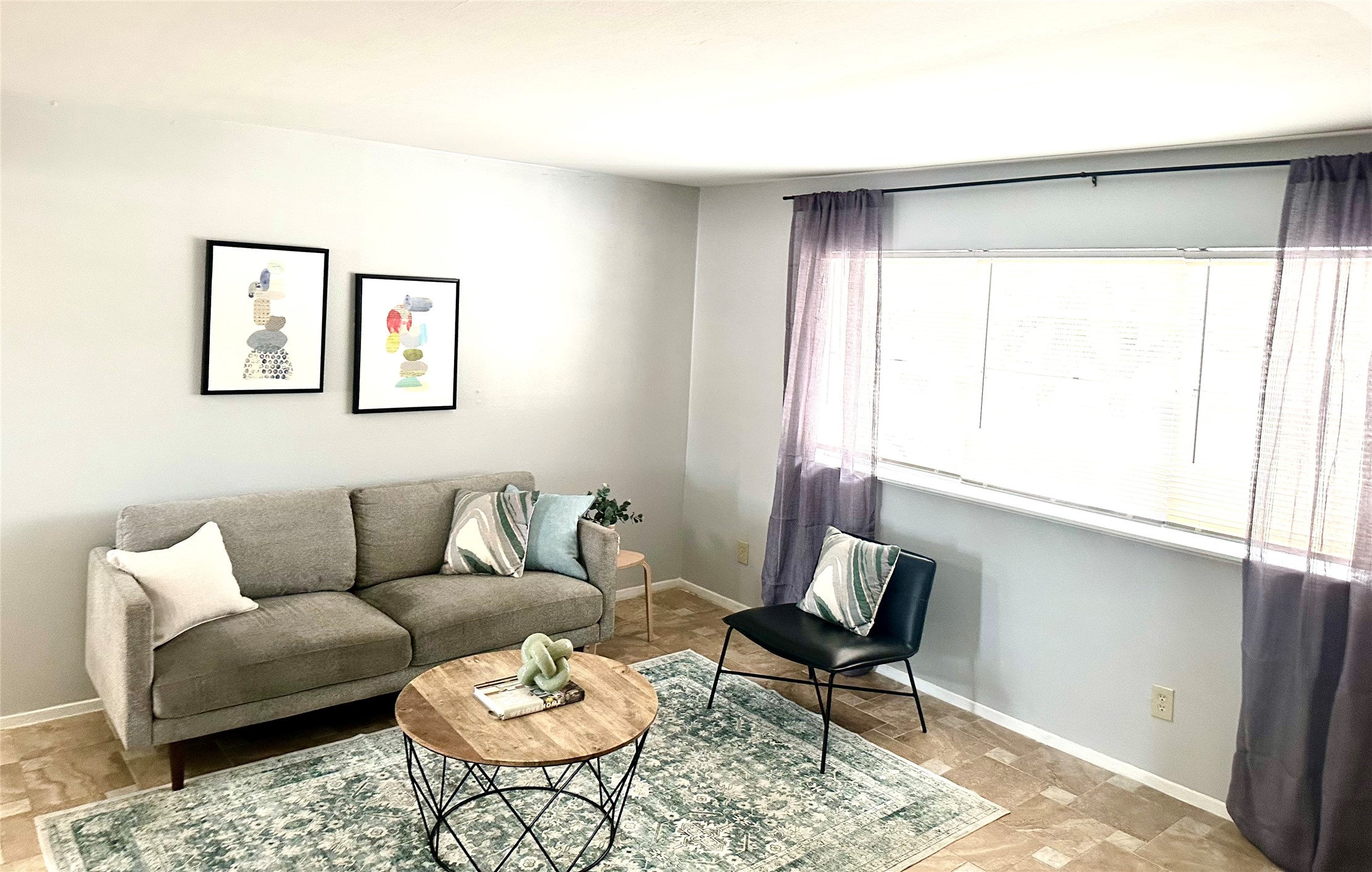 11609 Chimney Rock Road Houston, TX 77035 - Photo 2 of 11