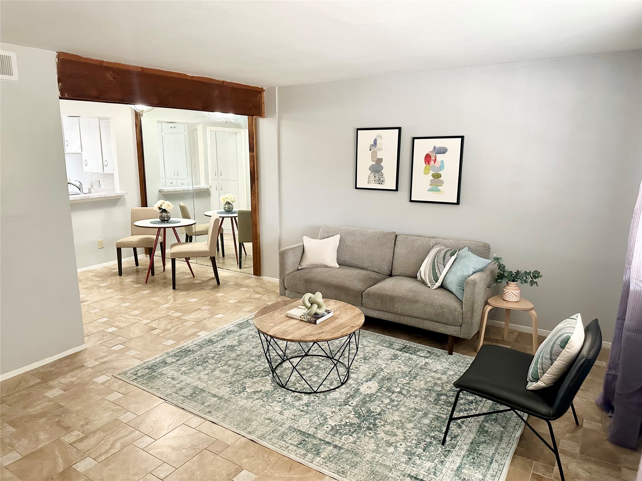 11609 Chimney Rock Road Houston, TX 77035 - Photo 3 of 11