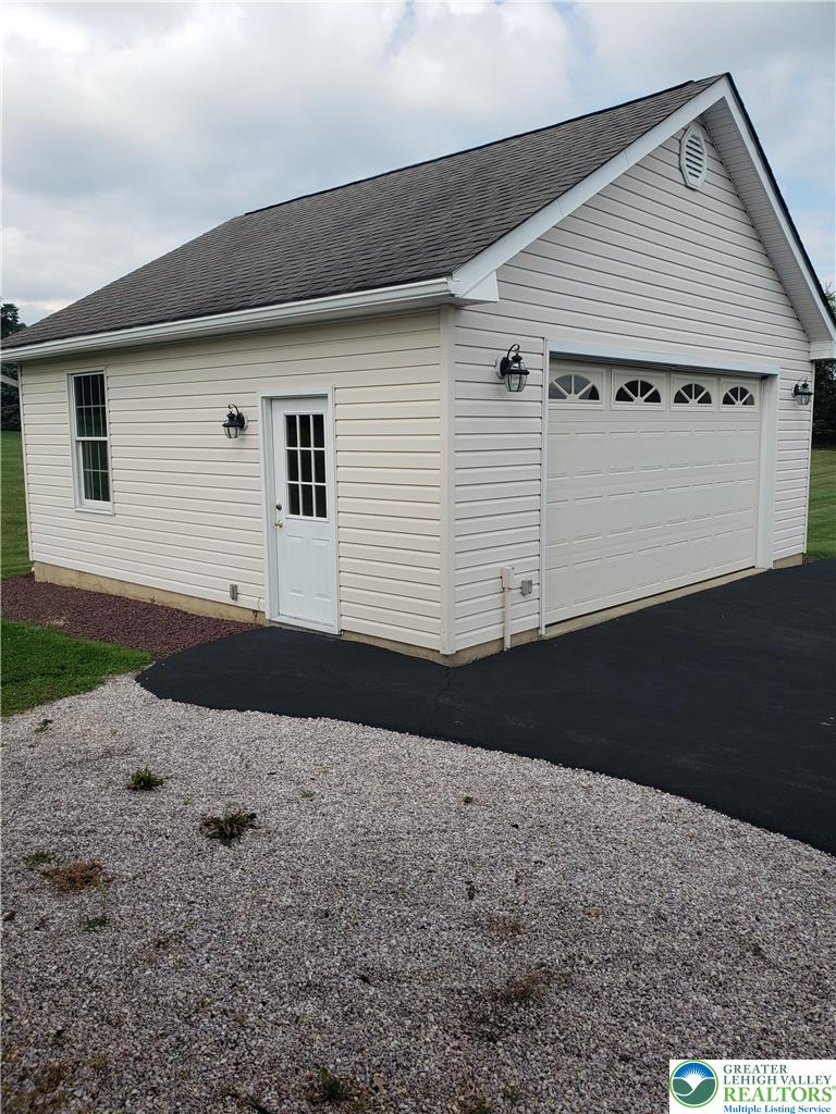 362 Nolf Road Nazareth, PA 18064 - Photo 6 of 45