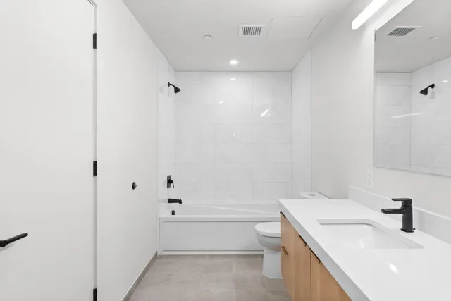 $1,500,000 | 125 Cambrian Way, Unit 605, Burlington, VT 05401