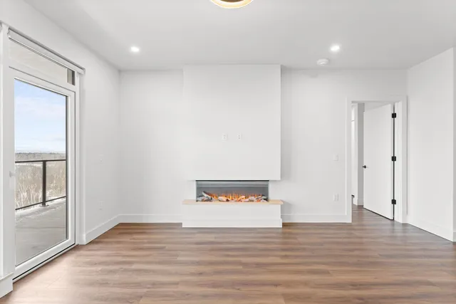 $1,500,000 | 125 Cambrian Way, Unit 605, Burlington, VT 05401