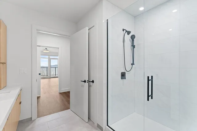 $1,500,000 | 125 Cambrian Way, Unit 605, Burlington, VT 05401