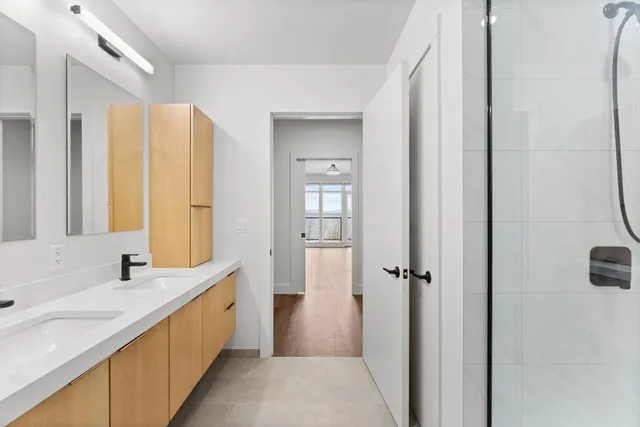 $1,500,000 | 125 Cambrian Way, Unit 605, Burlington, VT 05401