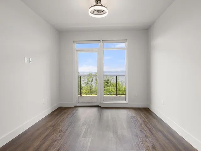 $1,500,000 | 125 Cambrian Way, Unit 605, Burlington, VT 05401