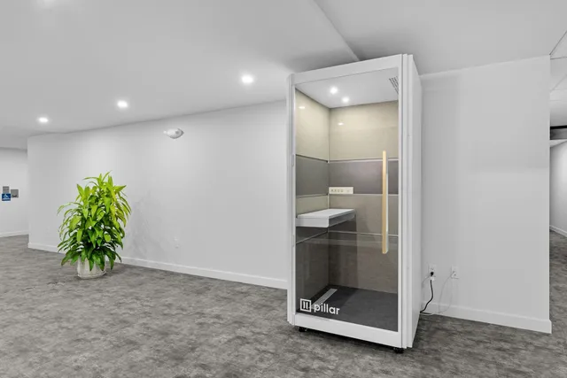 $1,500,000 | 125 Cambrian Way, Unit 605, Burlington, VT 05401