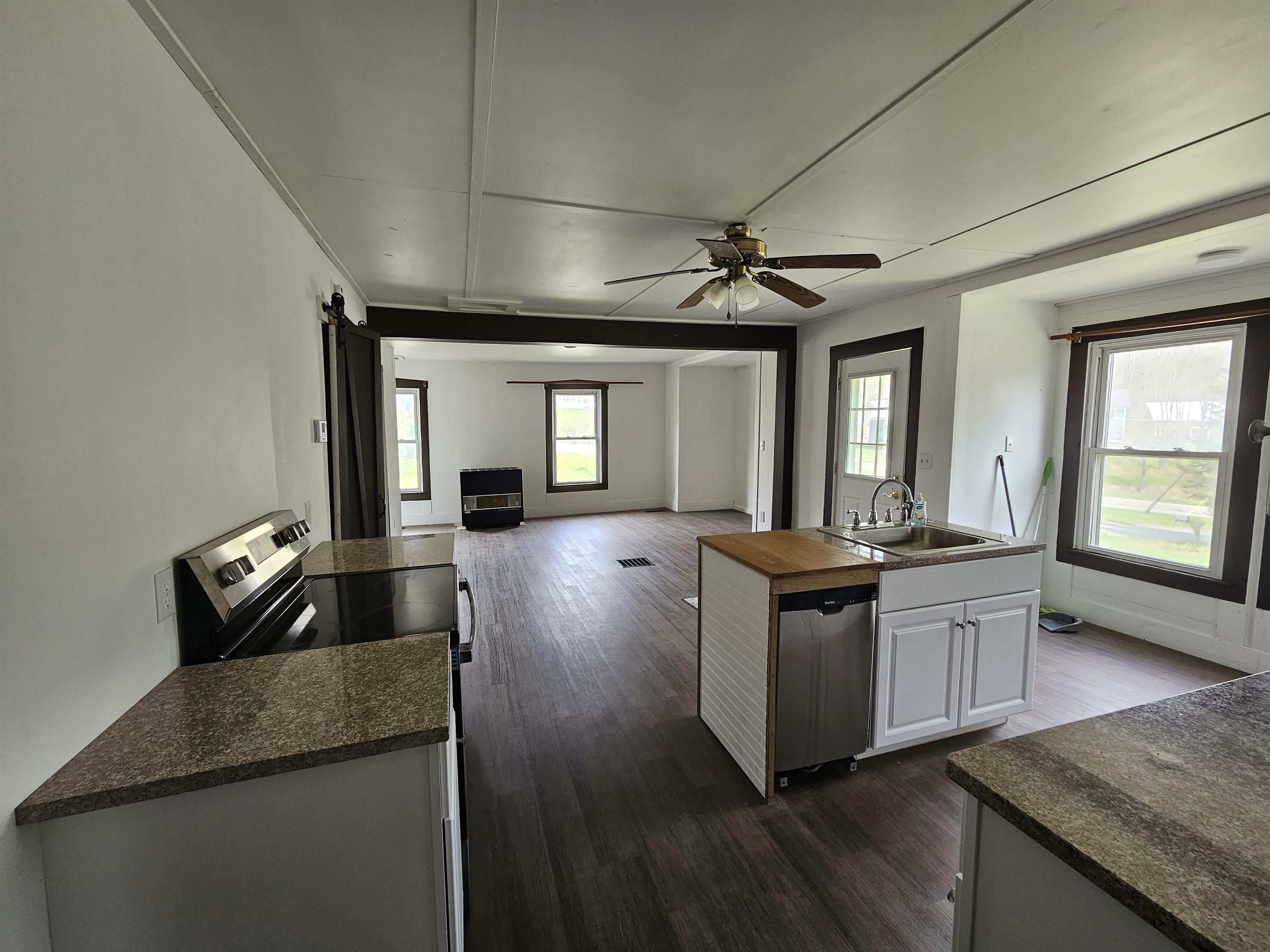 49 Winter Street Hardwick, VT 05843 - Photo 7 of 28